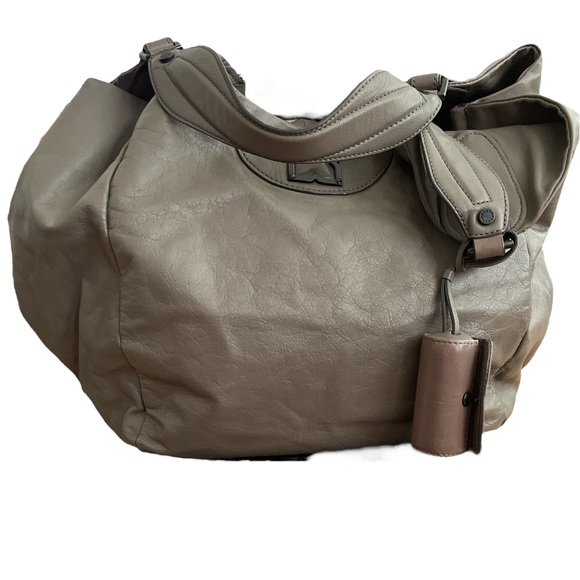 🔥BCBG Hobo Bag🔥 - Picture 1 of 3